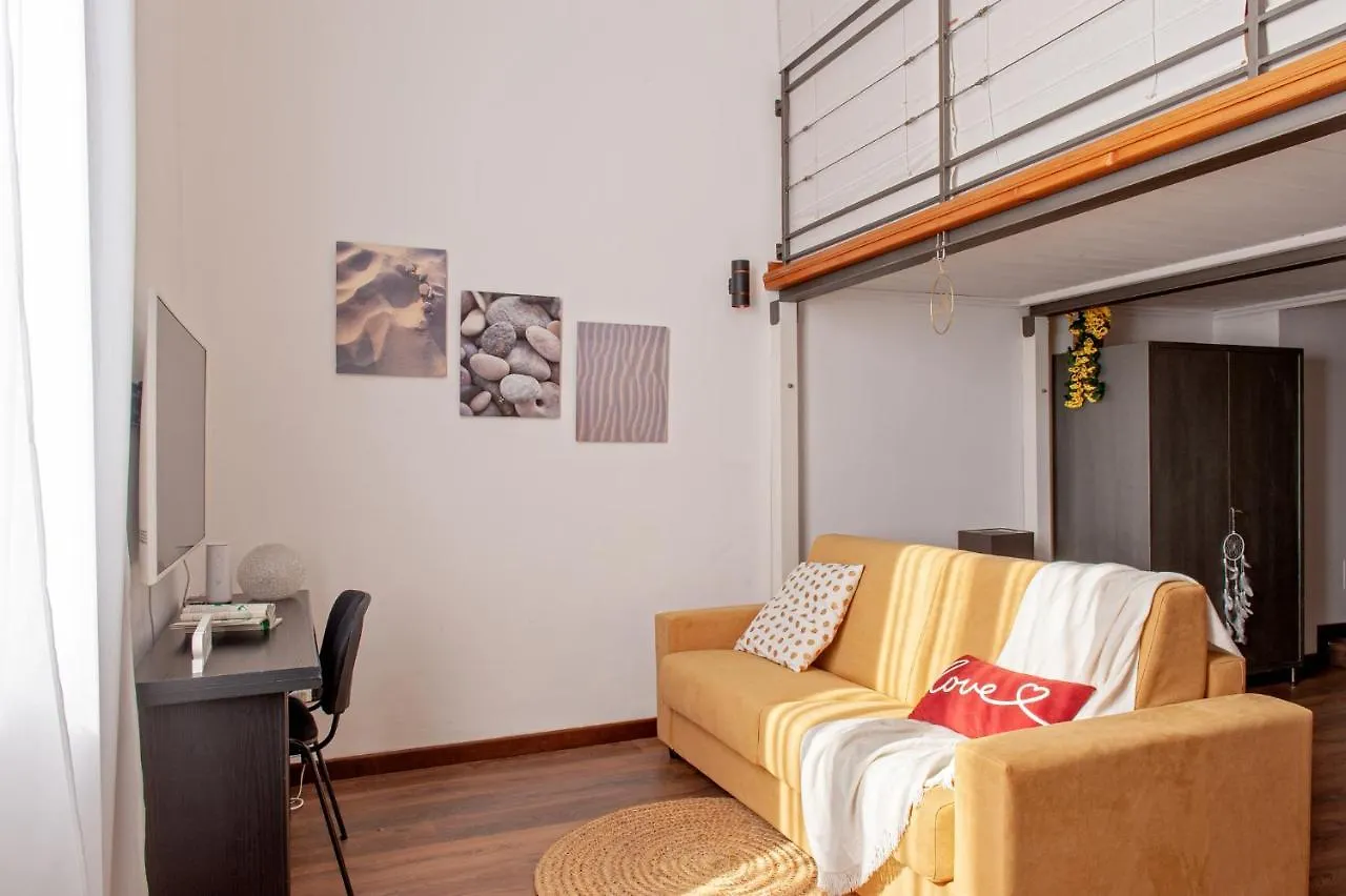 Sea Breeze Loft By Pleiades Home Livorno 0*,  Olaszország